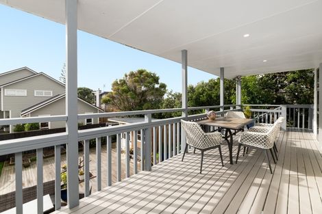 Photo of property in 1037 Papamoa Beach Road, Papamoa Beach, Papamoa, 3118