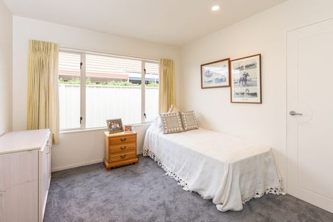 Photo of property in 21 Pukekura Place, Taradale, Napier, 4112