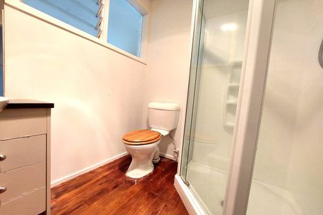 Photo of property in 19 Coroglen Avenue, Birkenhead, Auckland, 0626