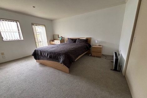 Photo of property in 70a Kayes Road, Pukekohe, 2120