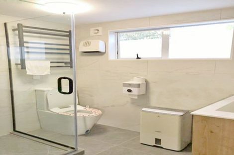 Photo of property in 2a Trafalgar Road, Milford, Auckland, 0620