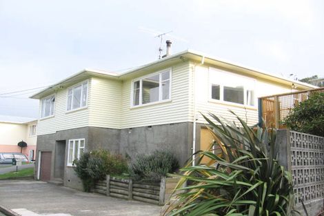 Photo of property in 127 Broderick Road, Johnsonville, Wellington, 6037