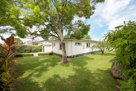 Photo of property in 18 Great North Road, Riverhead, 0820