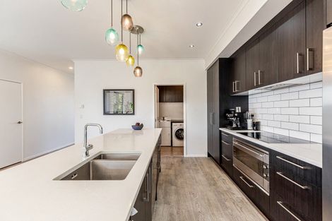 Photo of property in 14 Kotuku Lane, Hobsonville, Auckland, 0616