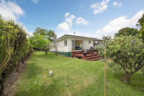 Photo of property in 18 Great North Road, Riverhead, 0820