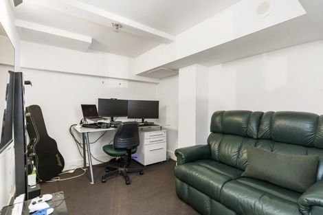 Photo of property in Augusta Apartments, 9/254 Willis Street, Te Aro, Wellington, 6011