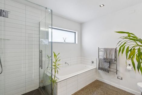 Photo of property in 19 Paetawa Road, Peka Peka, Waikanae, 5391