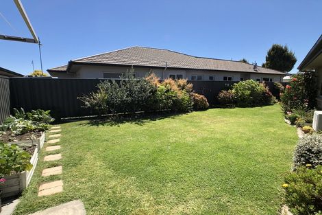 Photo of property in 4 Cape Place, Poraiti, Napier, 4112