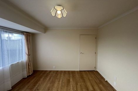 Photo of property in 16 Jubaea Place, Henderson, Auckland, 0610