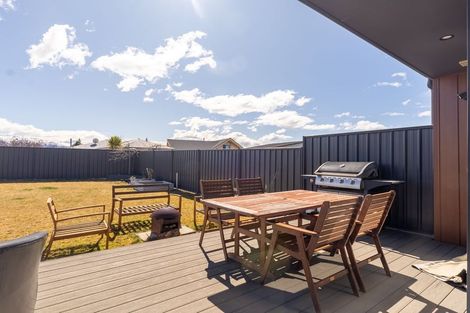 Photo of property in 1 Aoraki Crescent, Twizel, 7901