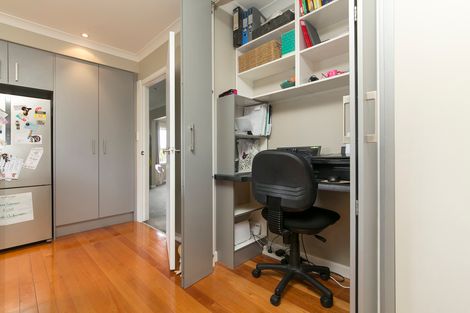 Photo of property in 18 Great North Road, Riverhead, 0820