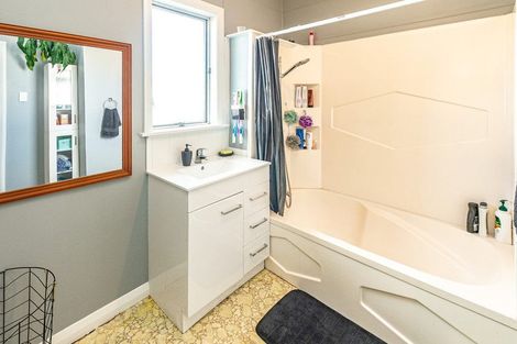 Photo of property in 53 Thatcher Street, Castlecliff, Whanganui, 4501