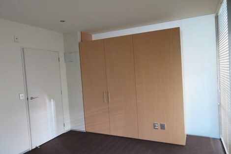 Photo of property in Sanctum Apartment, 10 Ebor Street, Te Aro, Wellington, 6011