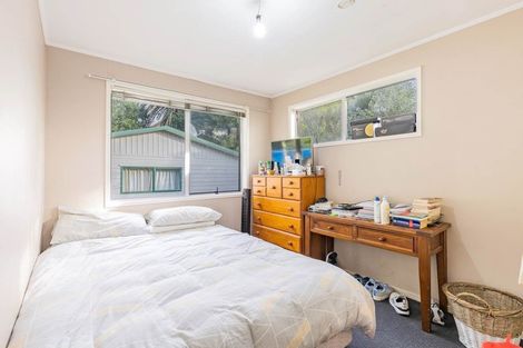 Photo of property in 11 Kilcar Place, Massey, Auckland, 0614