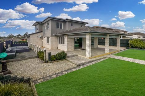 Photo of property in 36 Anchorite Way, Red Beach, 0932