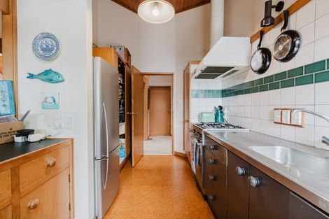 Photo of property in 134 Lake Crescent, Hamilton Lake, Hamilton, 3204