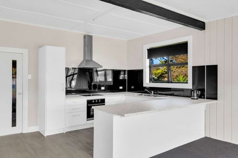 Photo of property in 5 Banks Street, Tolaga Bay, 4077