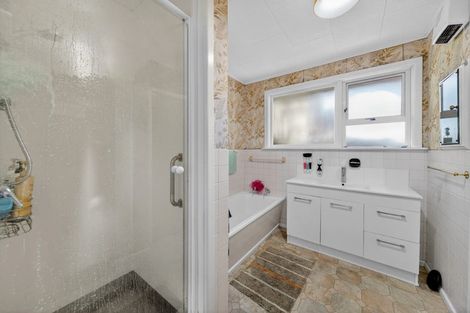Photo of property in 77 Cutts Road, Russley, Christchurch, 8042