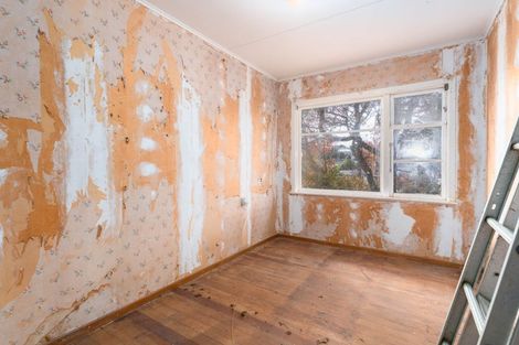 Photo of property in 10 Berkshire Grove, Cannons Creek, Porirua, 5024