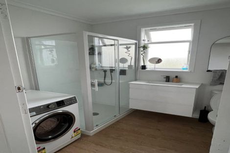 Photo of property in 12 Mertoun Terrace, Highbury, Wellington, 6012