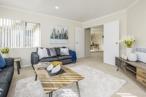 Photo of property in 9 Puketi Lane, Waiuku, 2123