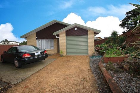 Photo of property in 28 Lynwood Road, New Lynn, Auckland, 0600