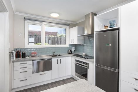 Photo of property in 92 Eglinton Road, Mornington, Dunedin, 9011
