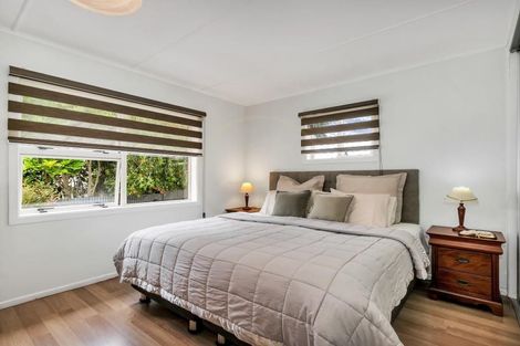 Photo of property in 51 Christmas Road, Manurewa, Auckland, 2102