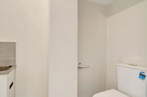 Photo of property in 12/106 Triangle Road, Massey, Auckland, 0614