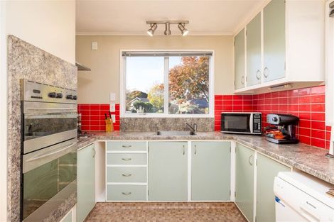 Photo of property in 38 Highland Place, Avonhead, Christchurch, 8042