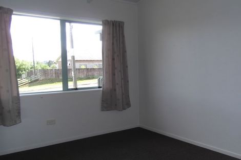 Photo of property in 2/35 Station Road, Te Kamo, Whangarei, 0112