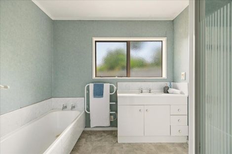 Photo of property in 49 Heron Avenue East, Matua, Tauranga, 3110