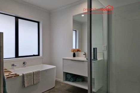 Photo of property in 32 Nikau Street, Inglewood, 4330