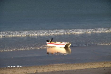 Photo of property in 9 Milky Way, Langs Beach, 0582