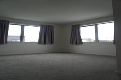 Photo of property in 2 Hoia Street, Papakura, 2110