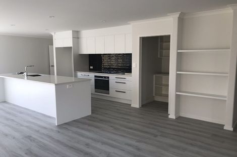 Photo of property in 37 Piata Street, Papamoa Beach, Papamoa, 3118