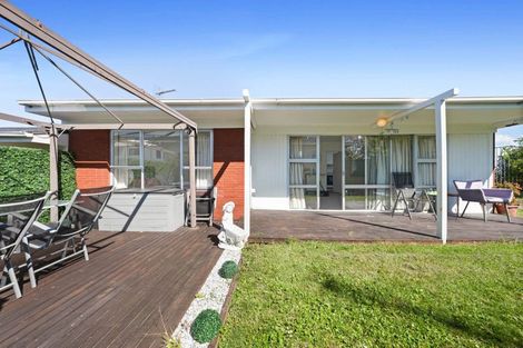 Photo of property in 1/162 Pigeon Mountain Road, Half Moon Bay, Auckland, 2012