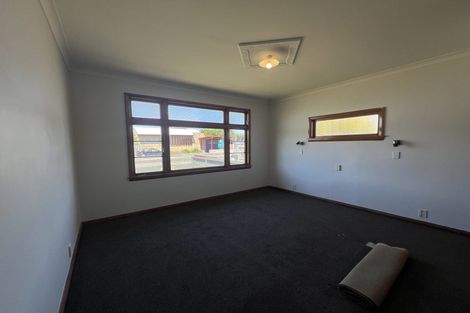 Photo of property in 67 Featherston Street, Takaro, Palmerston North, 4412
