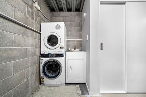 Photo of property in 11/11 Ray Small Drive, Papakura, 2110