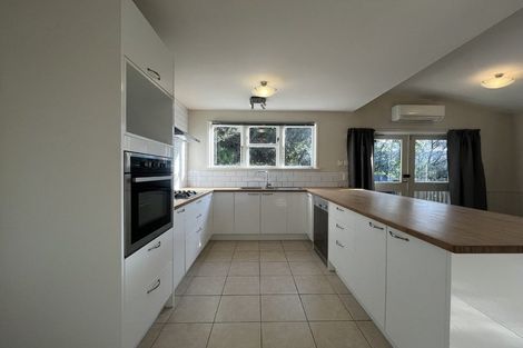 Photo of property in 82 Moeraki Road, Maoribank, Upper Hutt, 5018