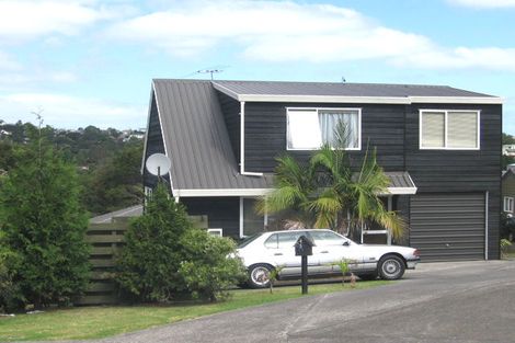 Photo of property in 2/5 Antrim Grove, Bayview, Auckland, 0629