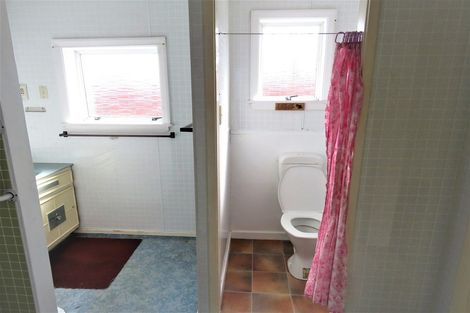 Photo of property in 38 Queen Street, Westport, 7825