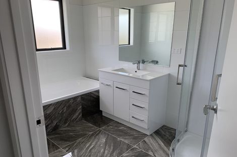 Photo of property in 19 Mill Street, Marton, 4710