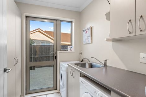 Photo of property in 4 Dinglebay Place, Casebrook, Christchurch, 8051