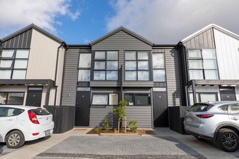 Photo of property in 27 Treloar Crescent, Hobsonville, Auckland, 0616