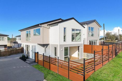 Photo of property in 1b Clematis Avenue, Murrays Bay, Auckland, 0630