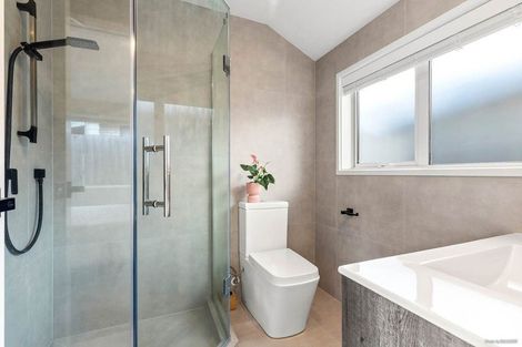 Photo of property in 12 Perla Road, Pukekohe, 2120