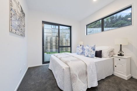 Photo of property in 42 Paparahi Place, Wainui, 0992