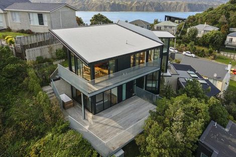 Photo of property in 69b Sidlaw Street, Strathmore Park, Wellington, 6022