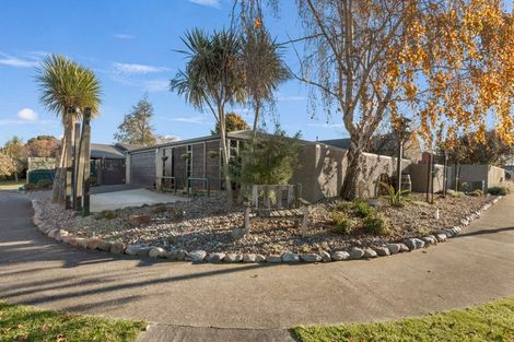 Photo of property in 1 Strachan Way, Highbury, Palmerston North, 4412